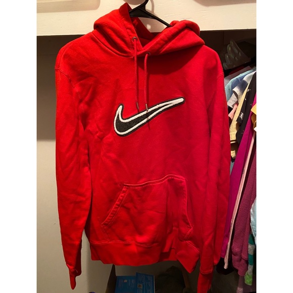 mens red nike sweatshirt